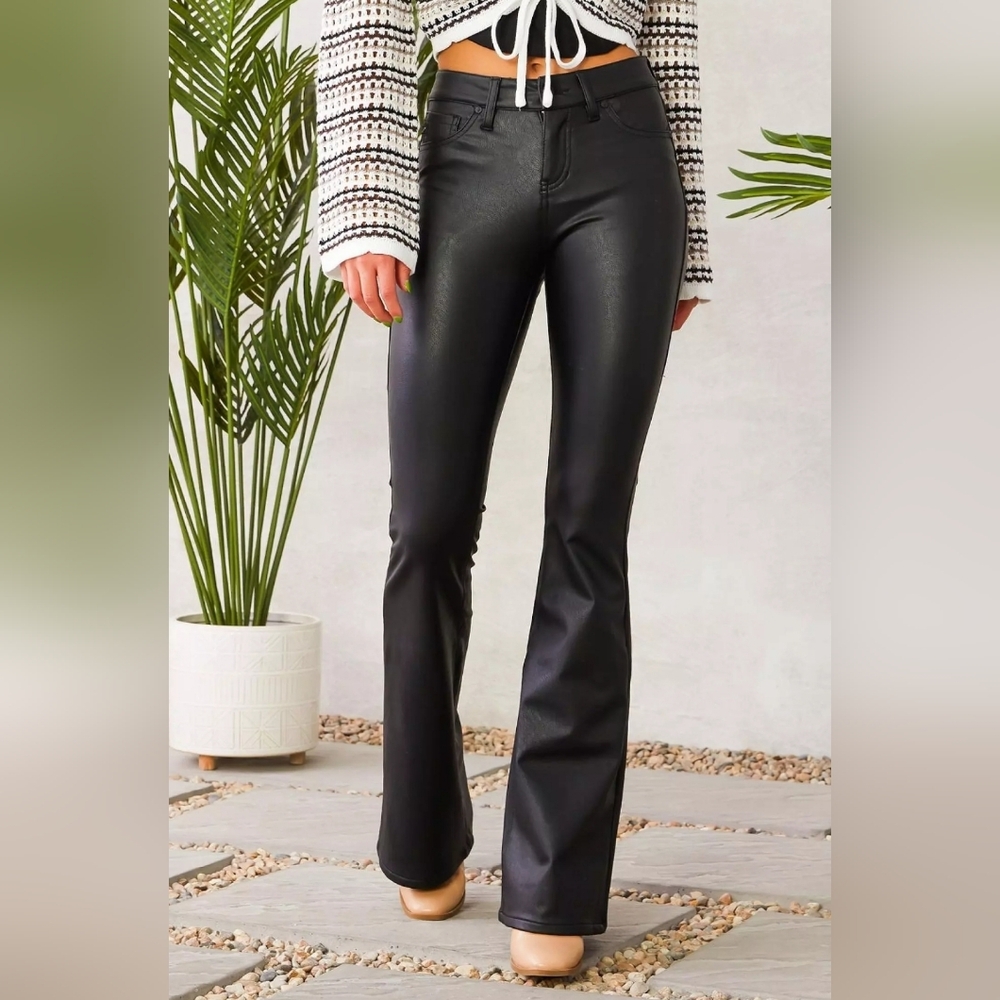 NWOT Kancan Allie Mid-Rise Faux Leather Black Flare Pants Size 27
